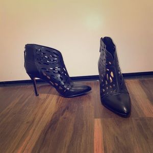 Nine West Black Patterned Heels